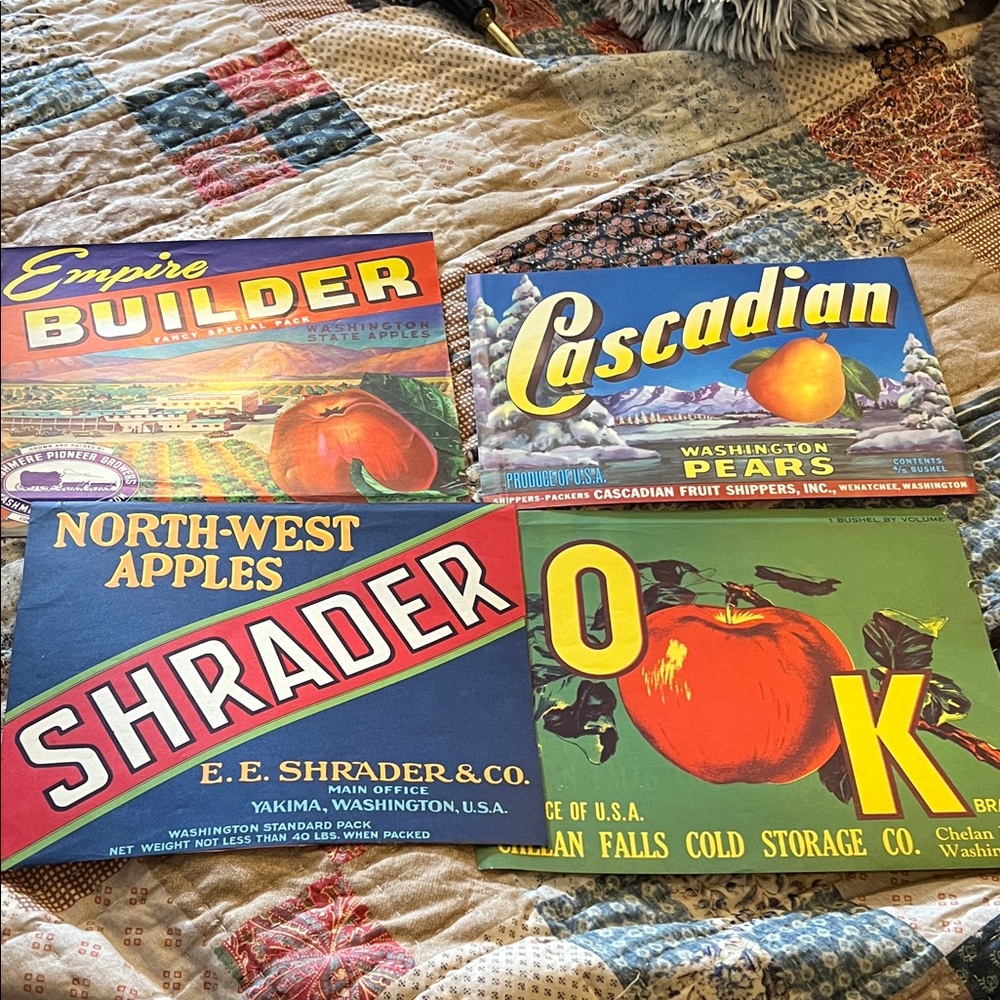 Lot 4 Original Vintage Washington State Fruit crate Labels apples pears